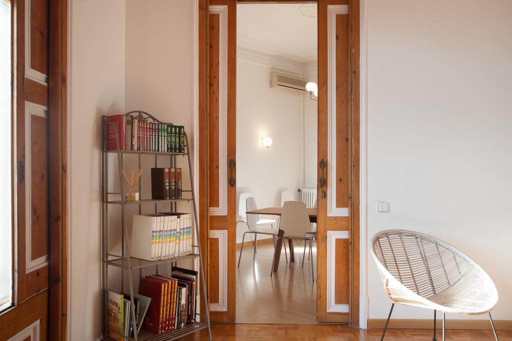 Days In Eixample Right Side Apartment *