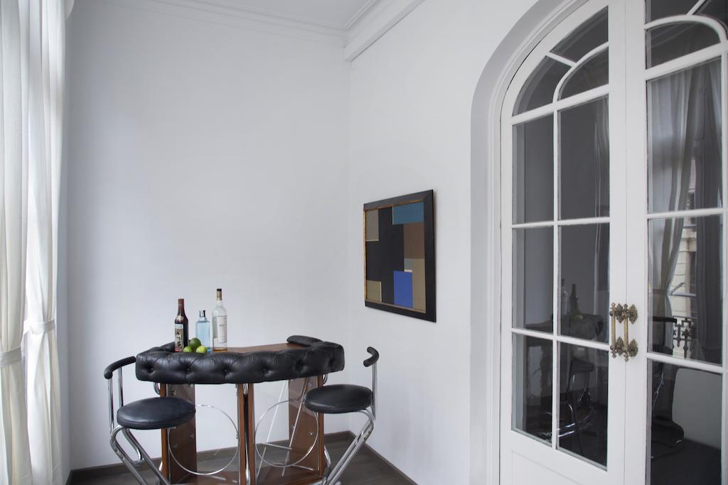 Apartment Days In Eixample Right Side Barcelona